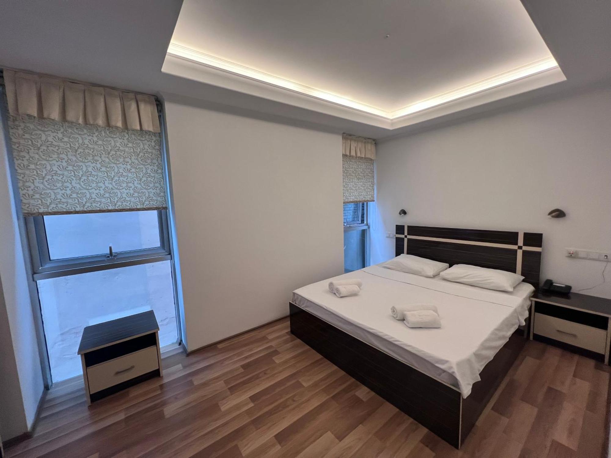 Hotel Argo Batumi Exterior foto